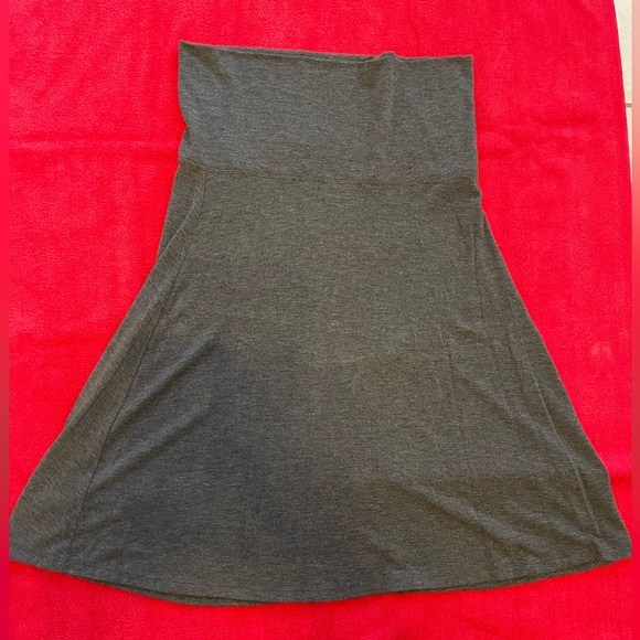 Old Navy- Gray foldover skirt, size medium - Picture 3 of 4